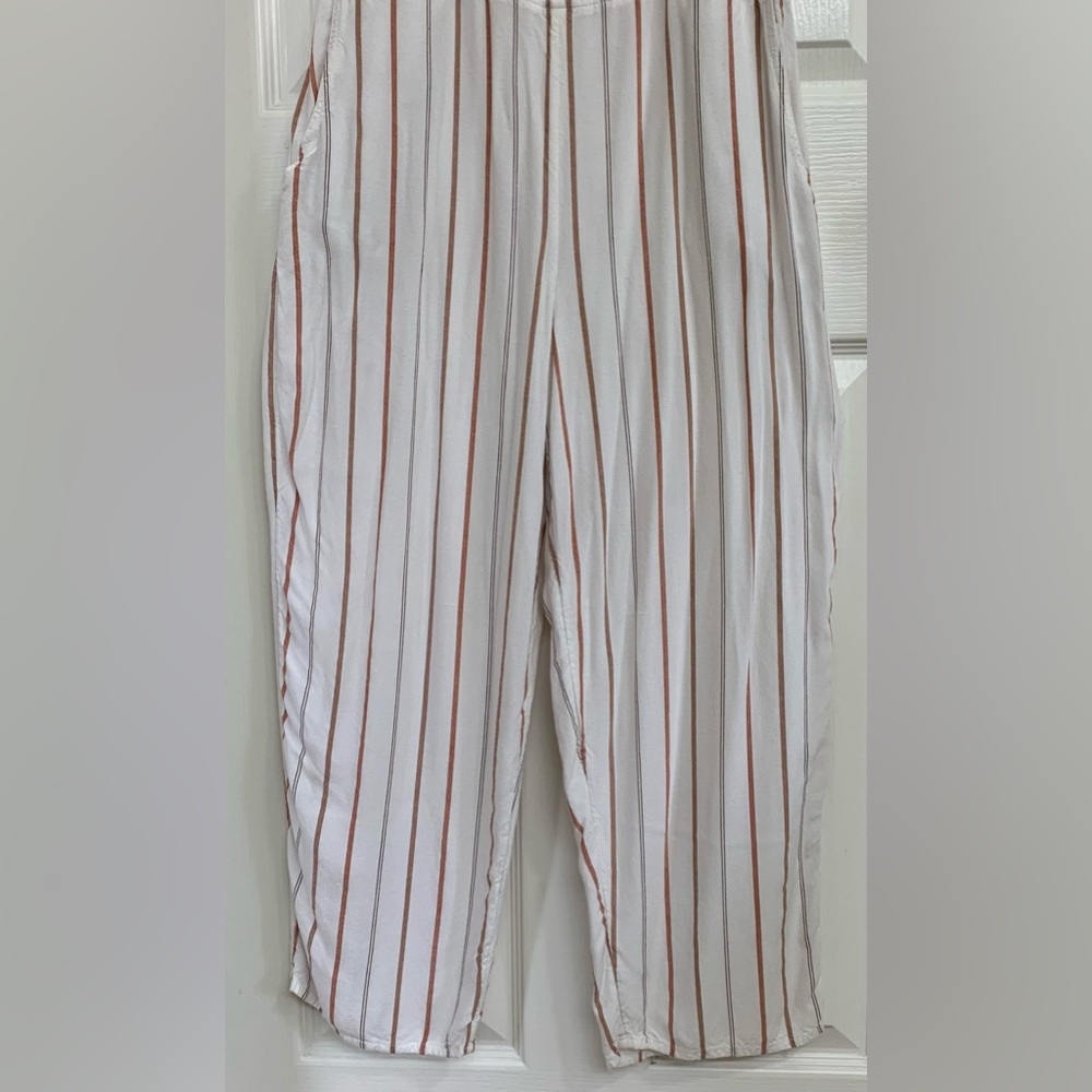 RVCA Zula Jumpsuit Overalls White Stripe Cover Up Sz M Casual Lightweight Beach - Picture 4 of 13